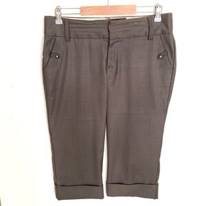 New York & Company capris pants, Size 6